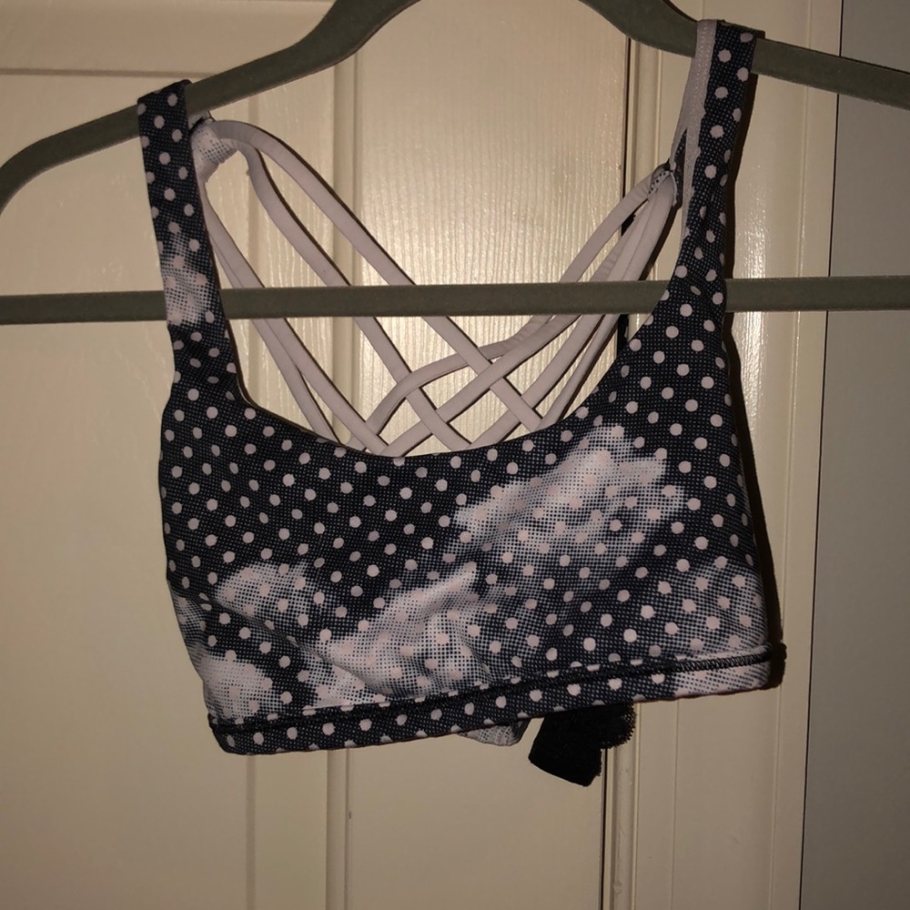 Size 2 free to be wild sports bra